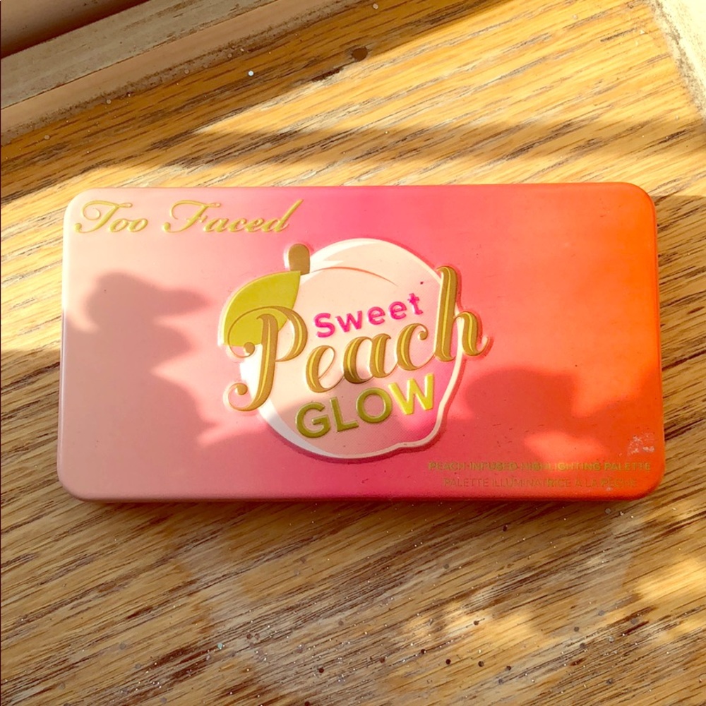 Too Faced Sweet Peach GLOW palette